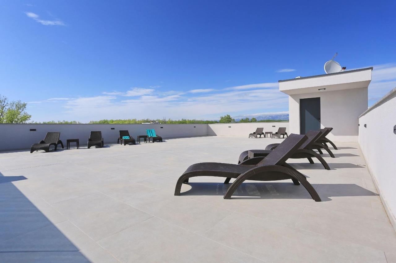 Apartments Bonaca With Jacuzzi ปริฟลากา ภายนอก รูปภาพ