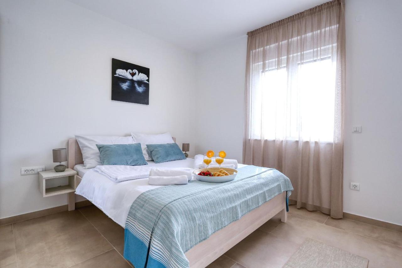 Apartments Bonaca With Jacuzzi ปริฟลากา ภายนอก รูปภาพ